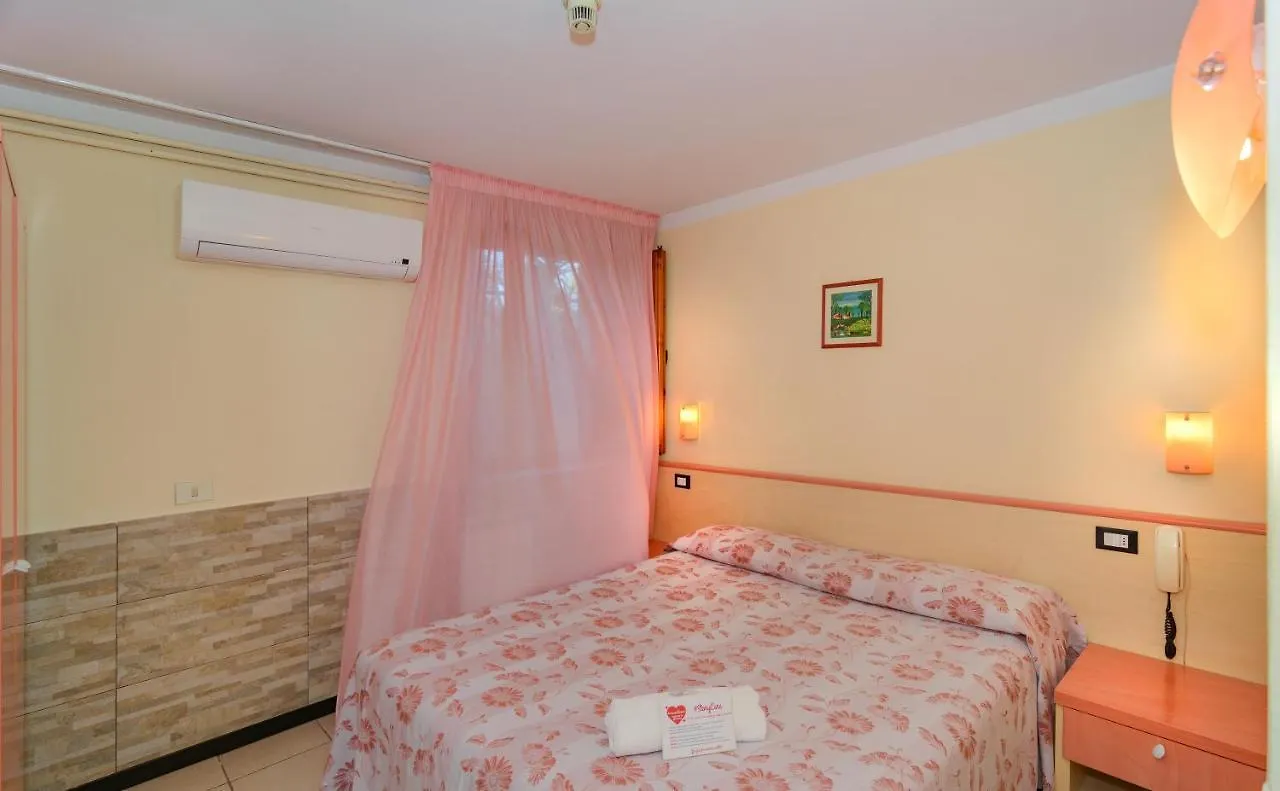 Hotel Storyville Business & Holiday Cinquale Ιταλία