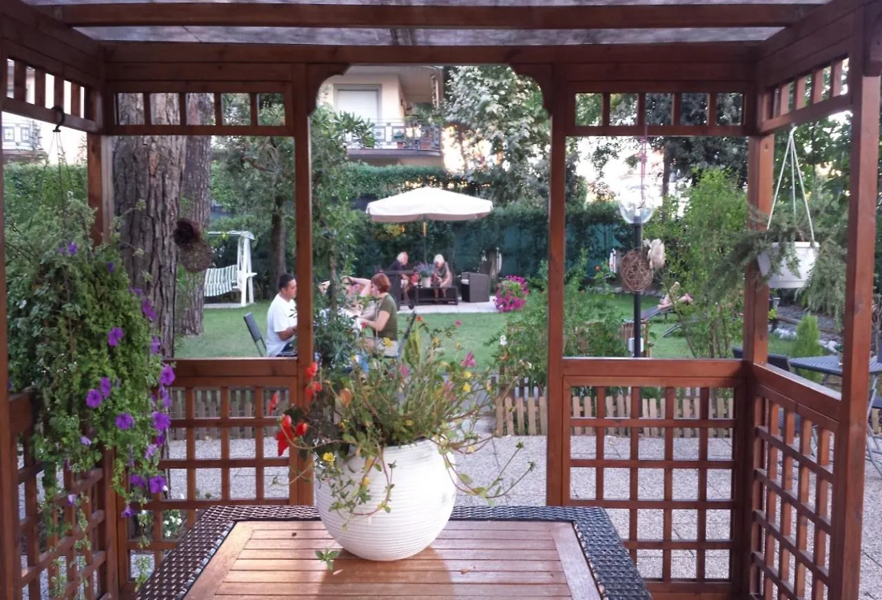 Hotel Storyville Business & Holiday Cinquale